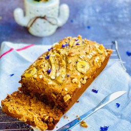 Oats-banana bread